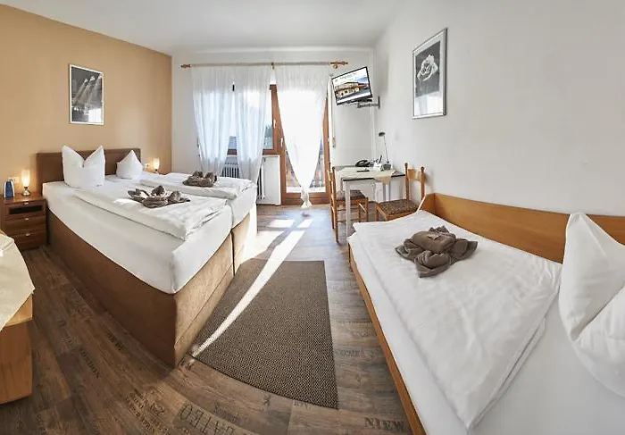 ラマースワイアー ホフ 3* オフェンブルク